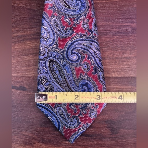 TASSO ELBA 100% Silk Purple On Red  Paisley Necktie - Picture 9 of 10